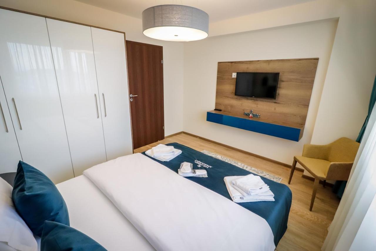 Апартаменти Lux Green Apartament 2 Брашов Екстер'єр фото