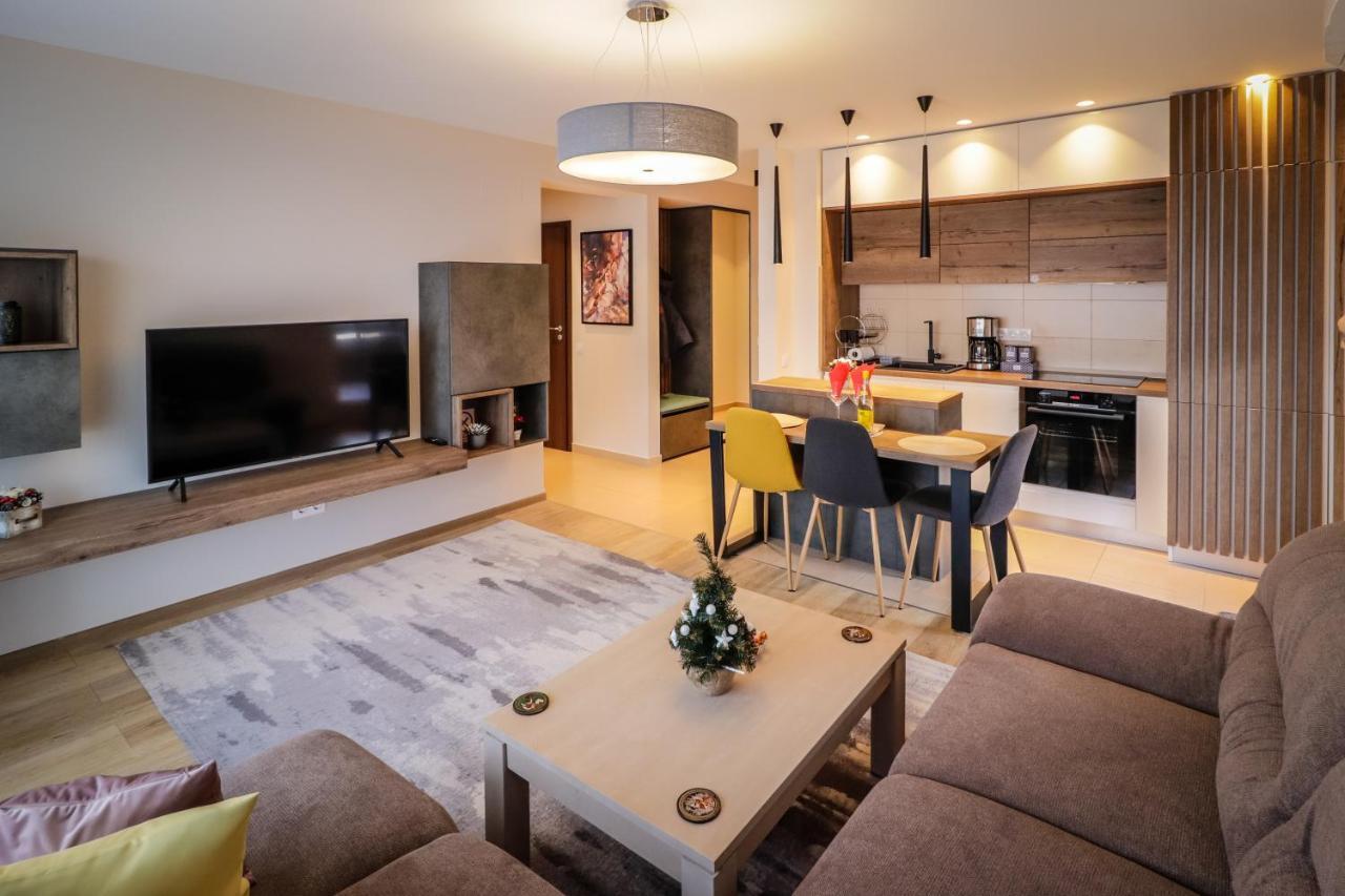 Апартаменти Lux Green Apartament 2 Брашов Екстер'єр фото